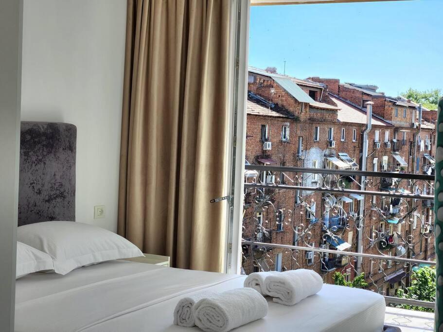 Tirana City Center Penthouse Oasis Экстерьер фото