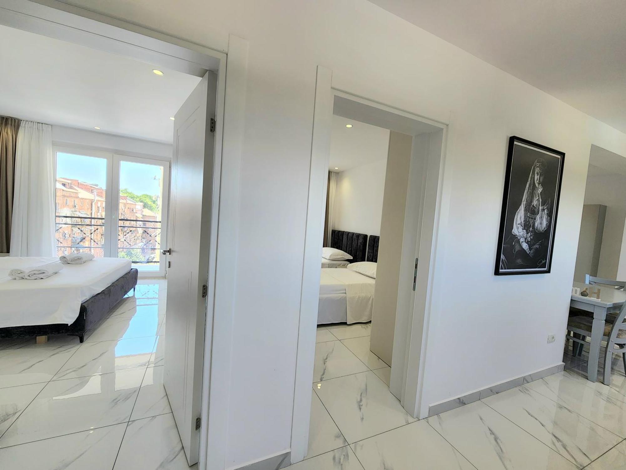 Tirana City Center Penthouse Oasis Экстерьер фото