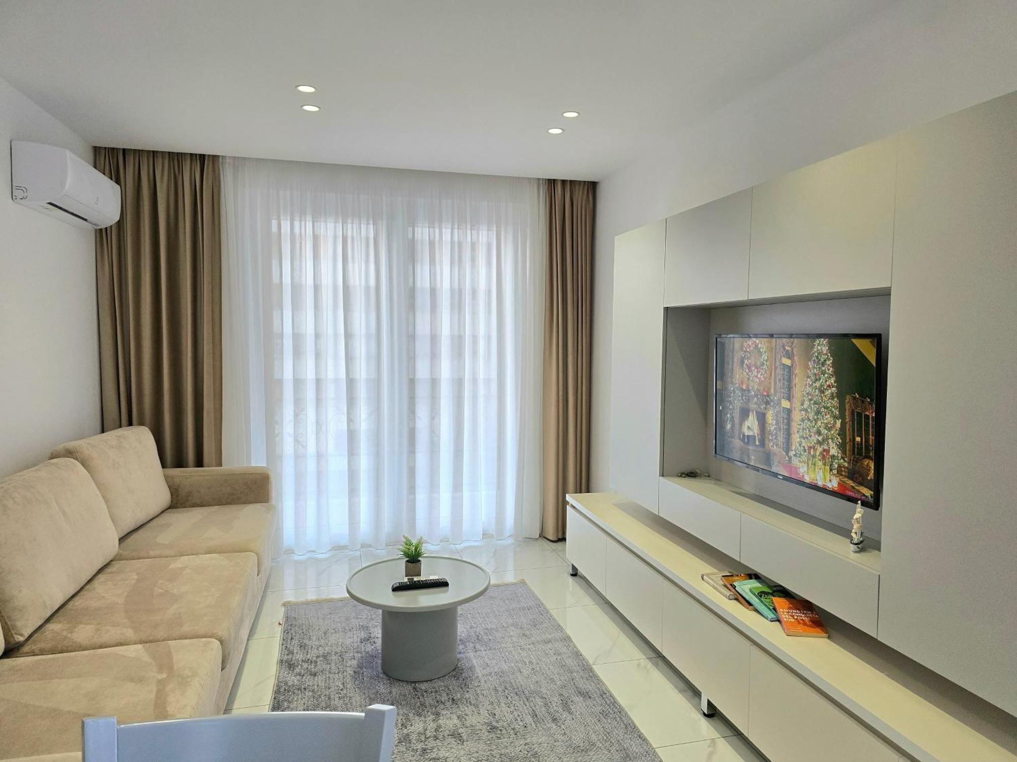 Tirana City Center Penthouse Oasis Экстерьер фото