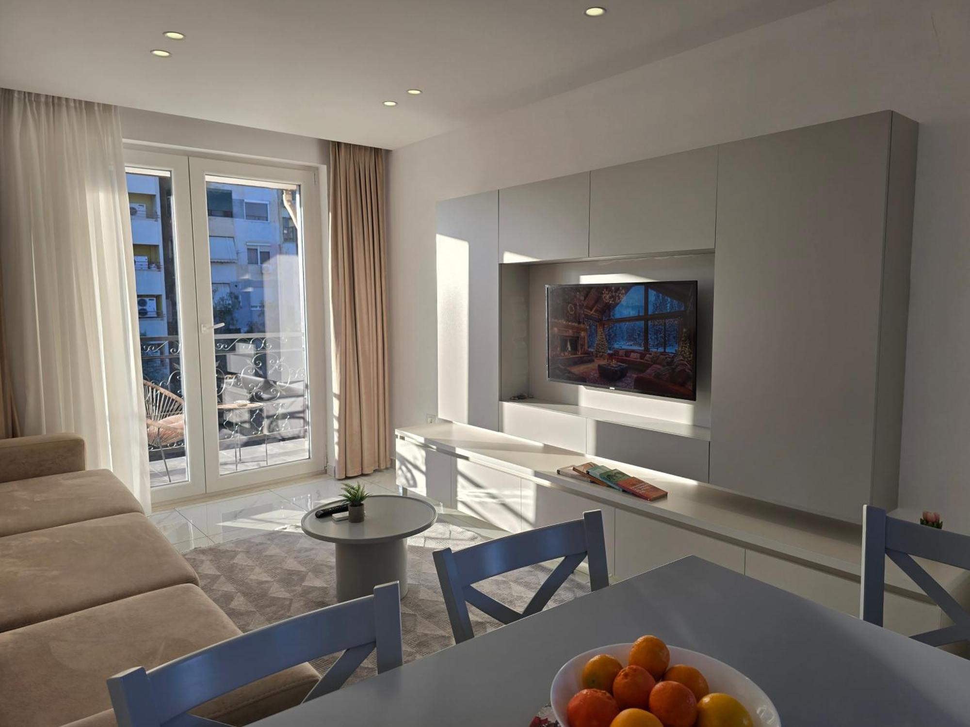 Tirana City Center Penthouse Oasis Экстерьер фото